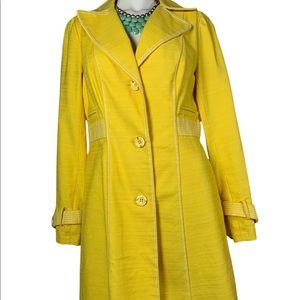 Harold’s yellow belted trench coat size M